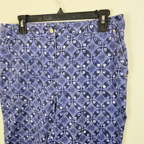Chicos Pants Womens Medium 1 Blue Batik Tapered Boho Artsy Casual Trouser Size 8 - Picture 3 of 8